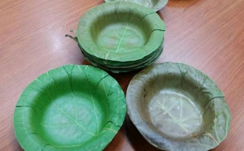 Người Thái phát minh ra chiếc bát làm từ lá cây, thay thế cho hộp đựng thức ăn bằng xốp độc hại